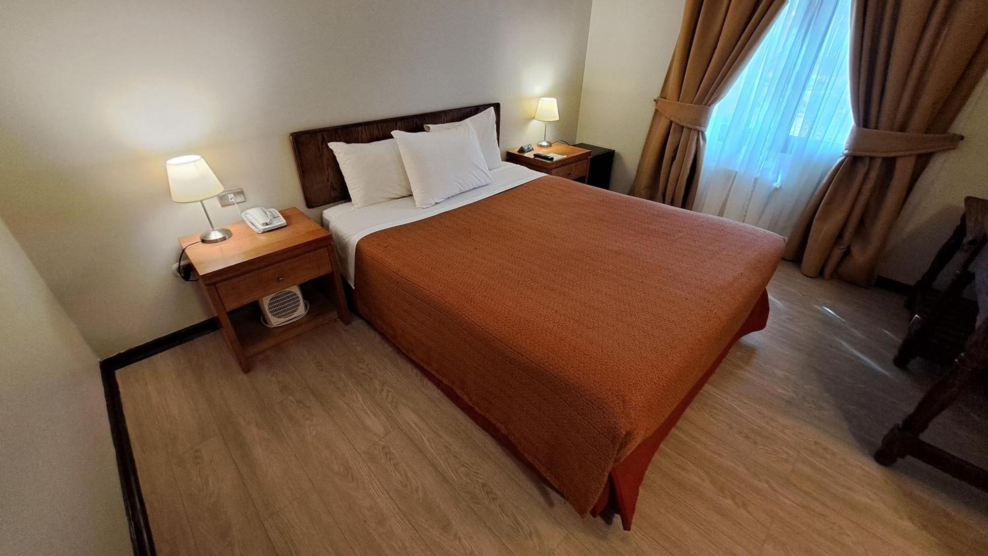 Hotel Diego De Almagro San Pedro De Atacama Bagian luar foto